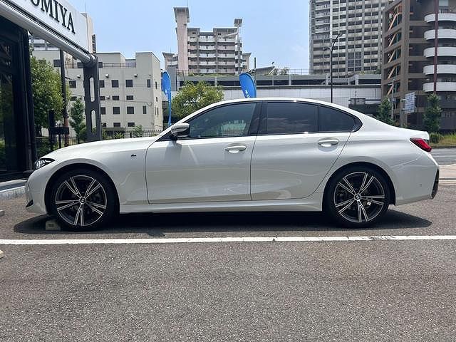320d xDrive Berline RHD
