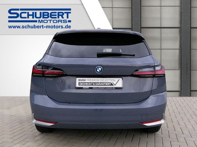 BMW 225