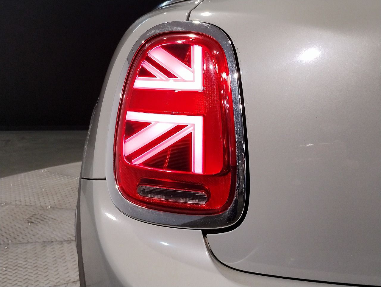 F55 COOPER D (AT)