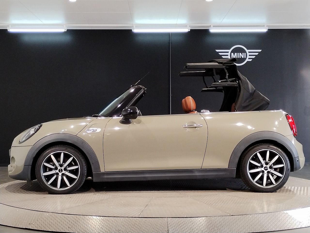 F57 MINI Cooper S Convertible LCI