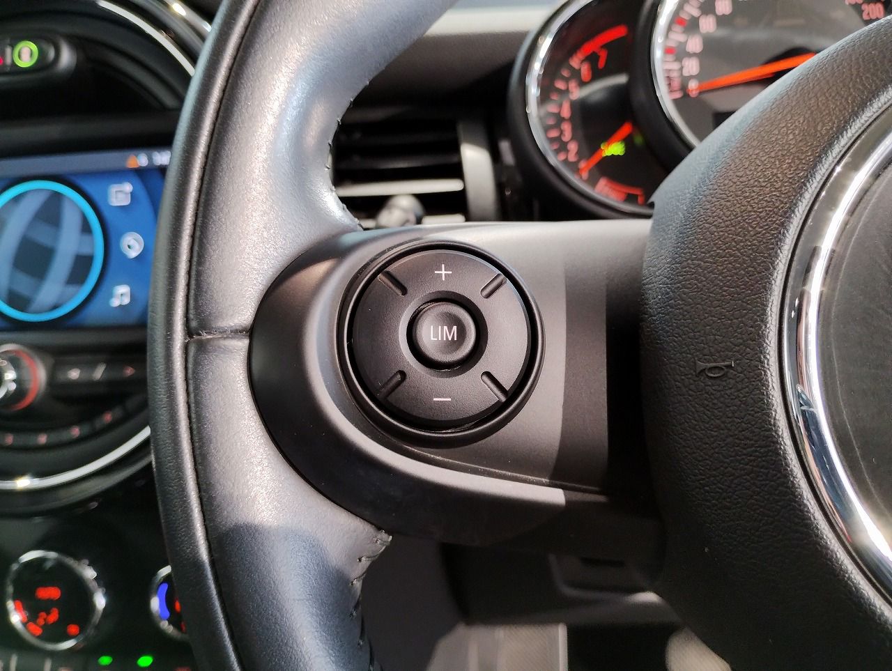 F55 MINI Cooper 5-Door Hatch LCI
