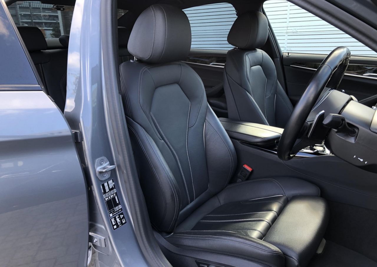 520d xDrive Sedan RHD