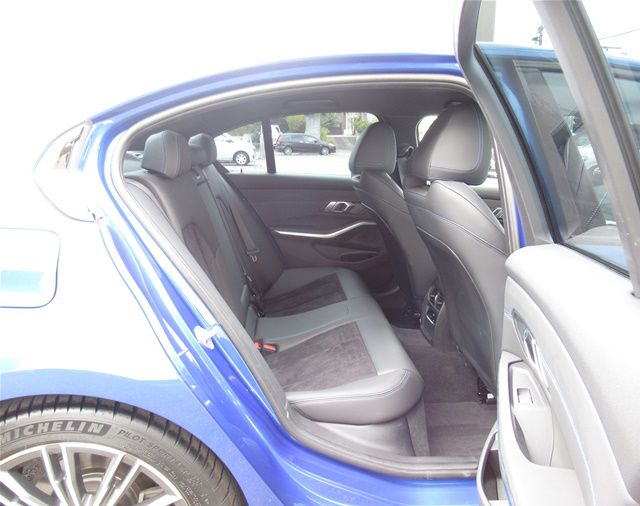 318i Berline RHD