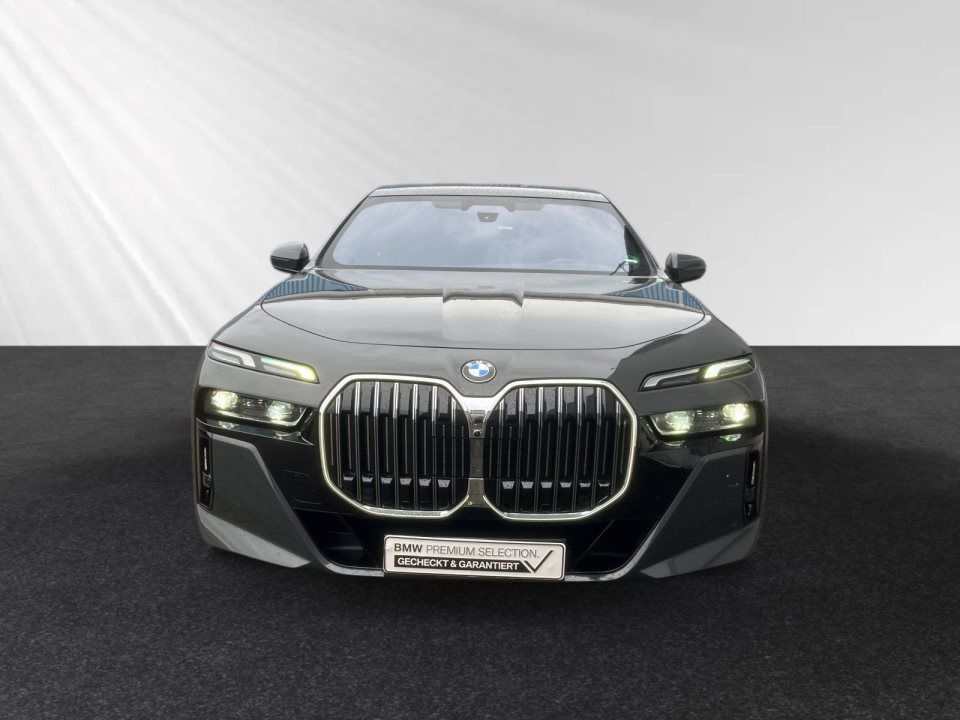 BMW 740