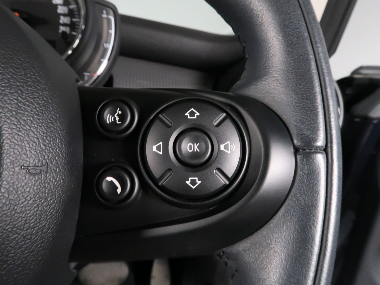 F56 MINI Cooper 3-Door Hatch LCI
