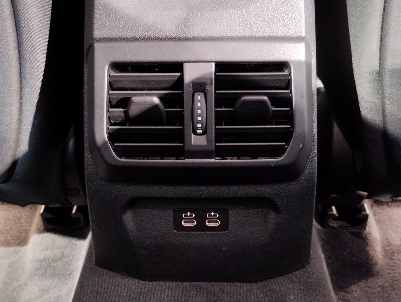 F40 118d Sports Hatch 5-door B47 2.0d