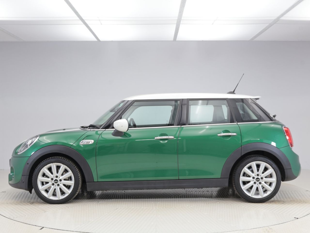 F55 MINI Cooper SD 5dr Hatch LCI