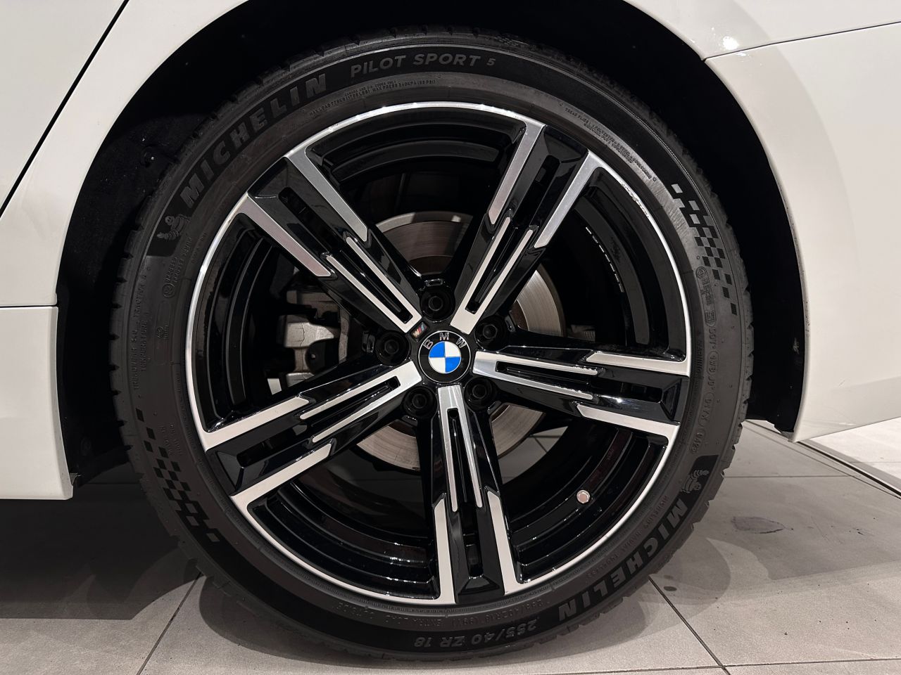 320d xDrive Berline RHD