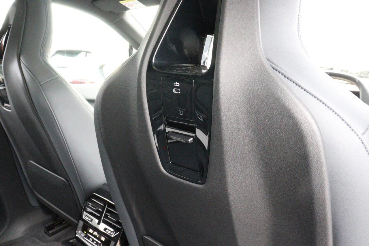 i20 iX xDrive50