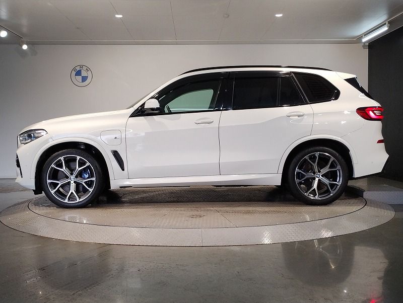 G05 X5 xDrive45e xLine XB1 PHEV