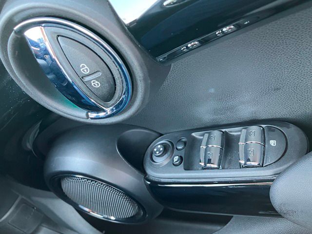 F55 COOPER S D(AT)
