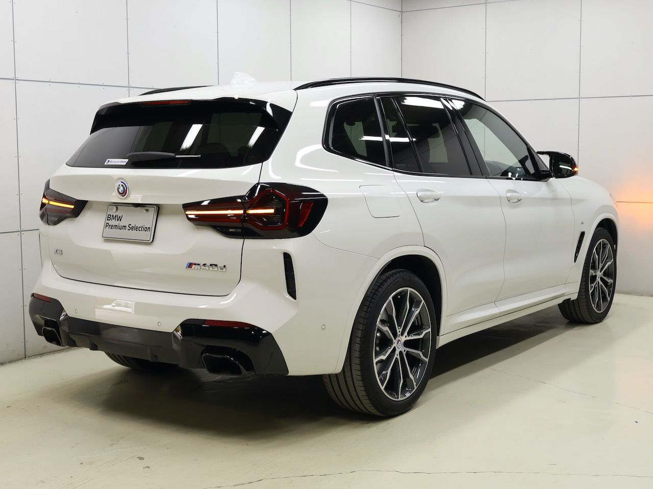 G01 X3 M40d RHD LCI ZA