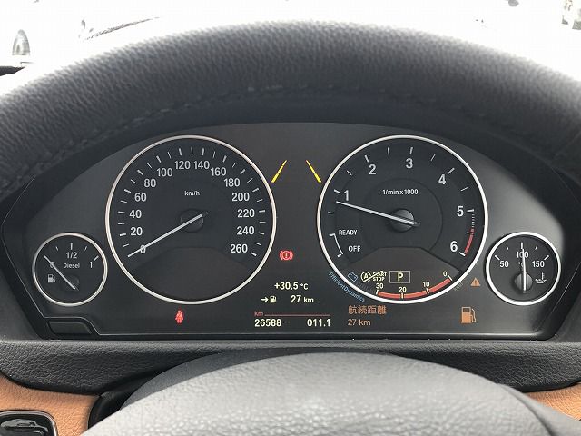 320D SEDAN RHD