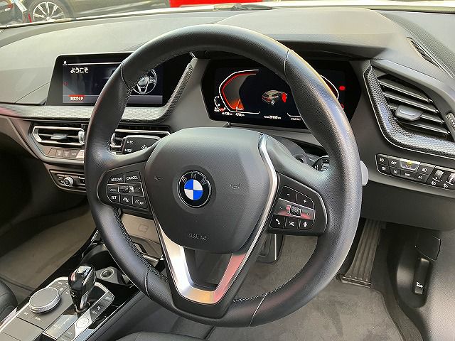 F40 118d Sports Hatch 5-door B47 2.0d