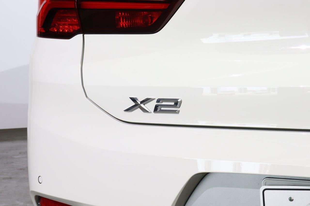 F39 X2 sDrive18i B38 1.5i SAC