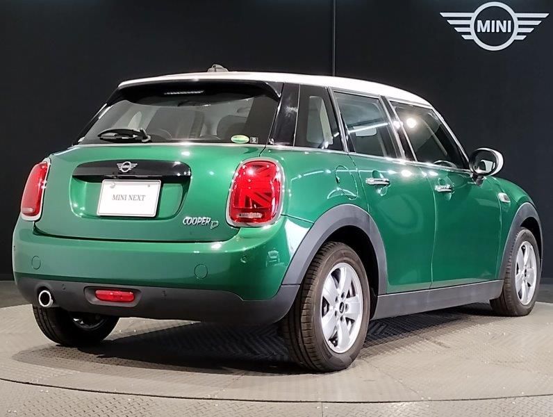 MINI F55 Cooper D 5dr Hatch LCI