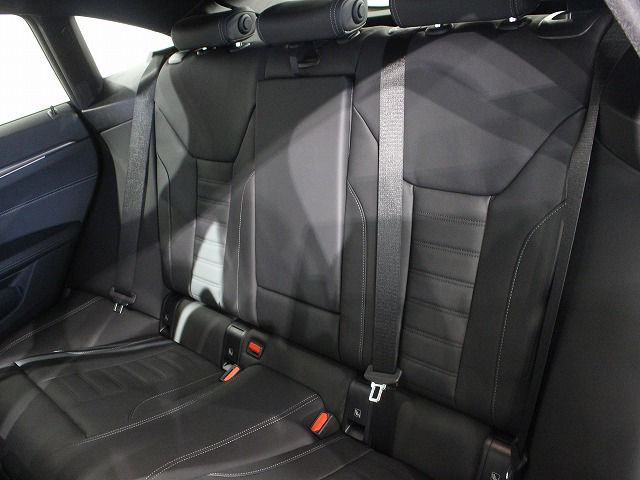 G26 420d xDrive Gran Coupe RHD