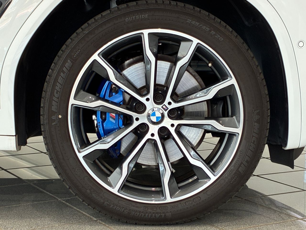 G01 X3 M40i RHD LCI ZA
