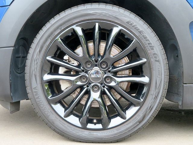 MINI CLUBMAN COOPER D