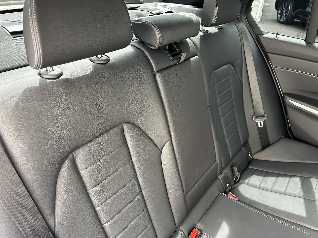G20 330e Saloon LCI RHD MX