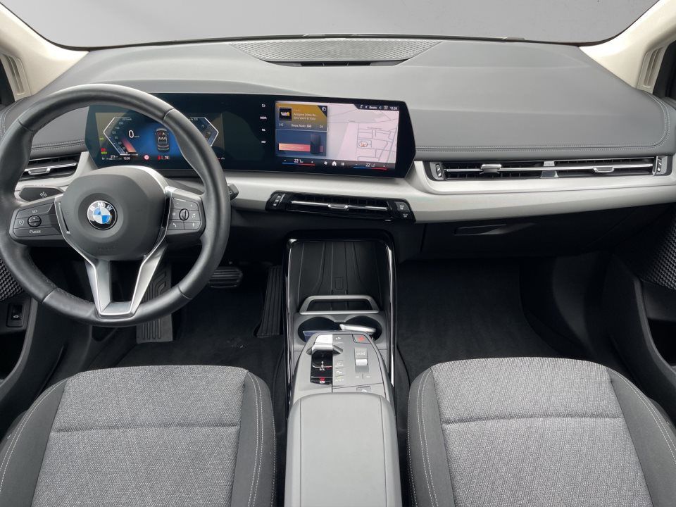 BMW 216