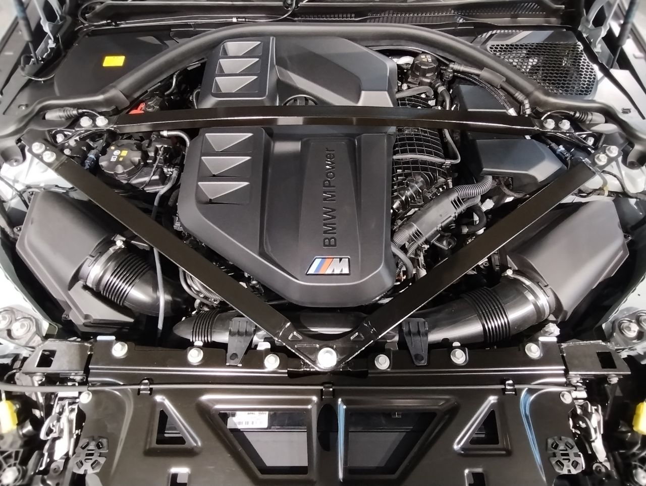 G83 M4 Competition M xDrive Competition RHD