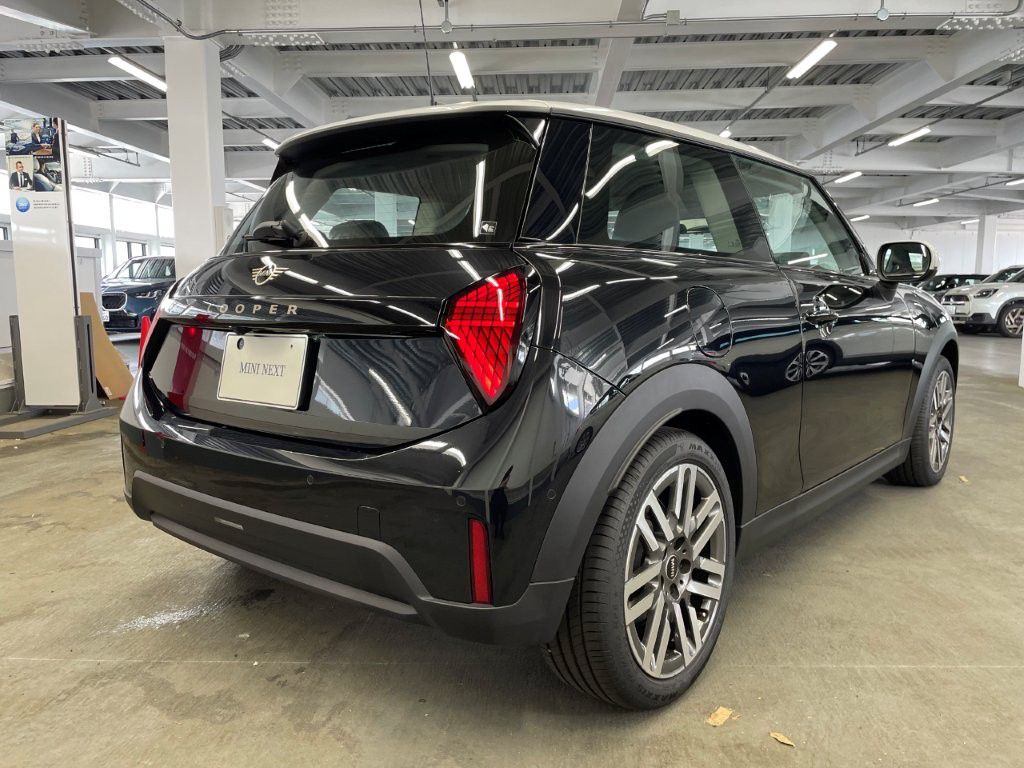 F66 MINI Cooper C 3Dr