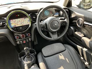 MINI Cooper F56 RHD