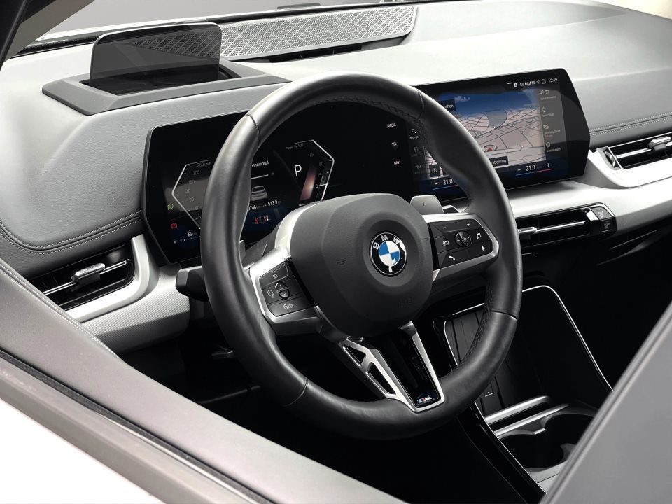 BMW 218