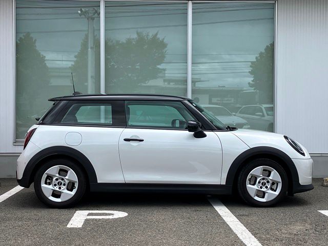 F66 MINI Cooper C 3Dr