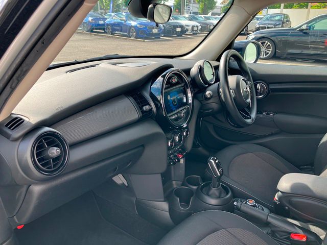 F55 MINI Cooper 5-Door Hatch LCI