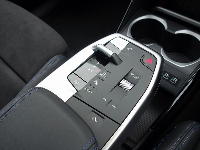 X2 M35i xDrive RHD