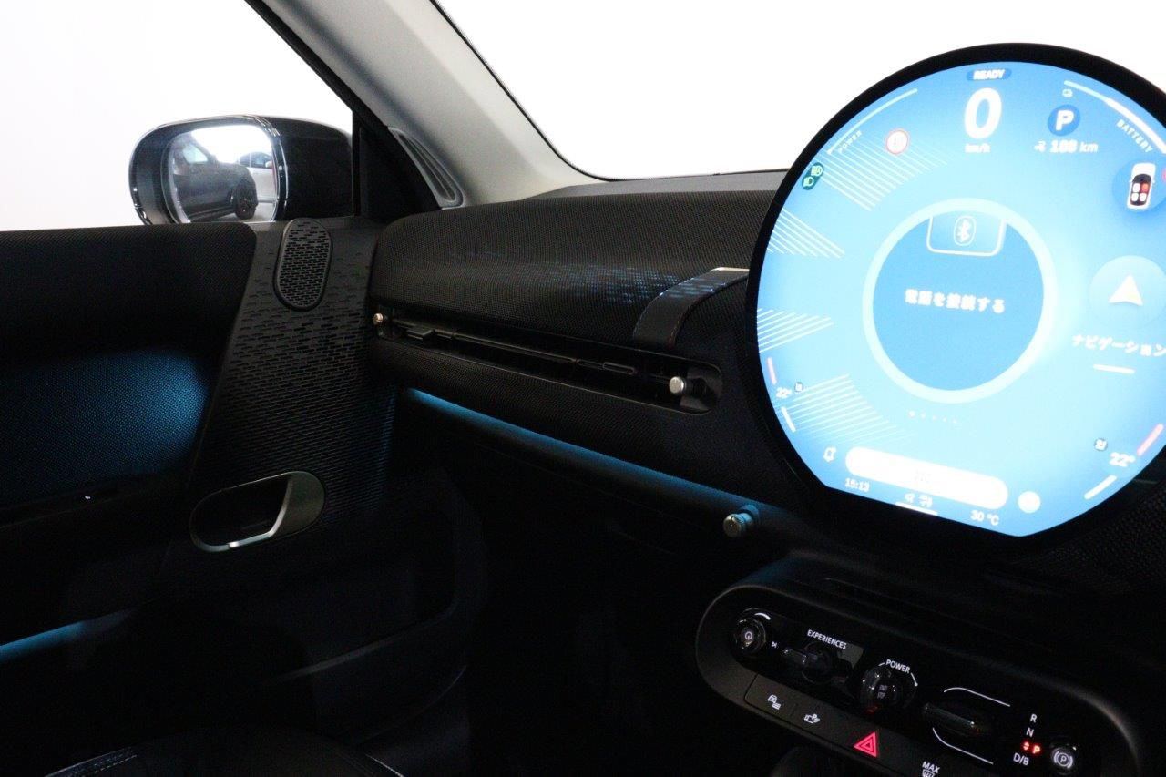 J01 MINI Cooper E
