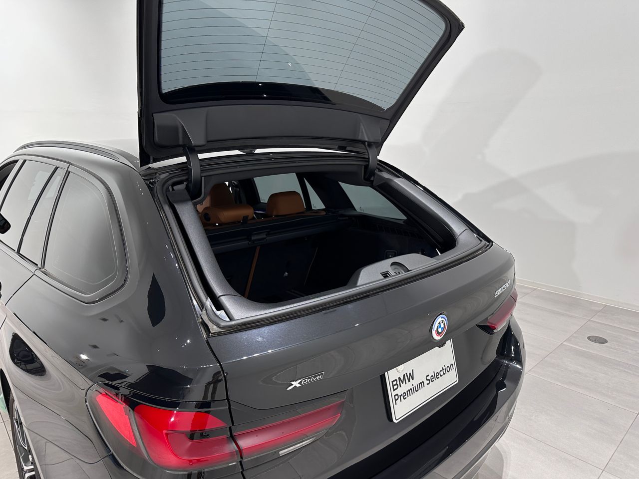 520d xDrive Touring RHD