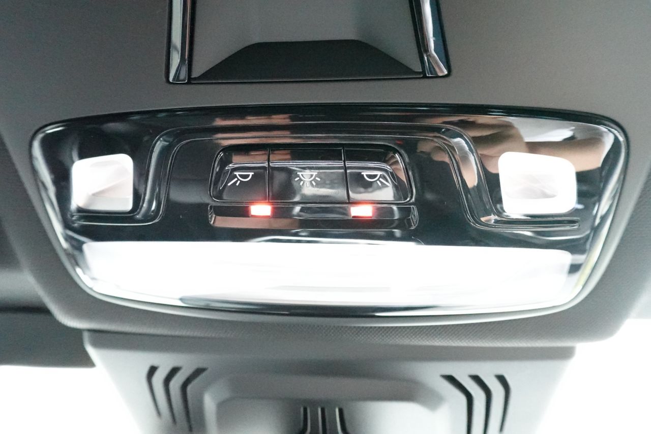 G20 320i Saloon RHD TU