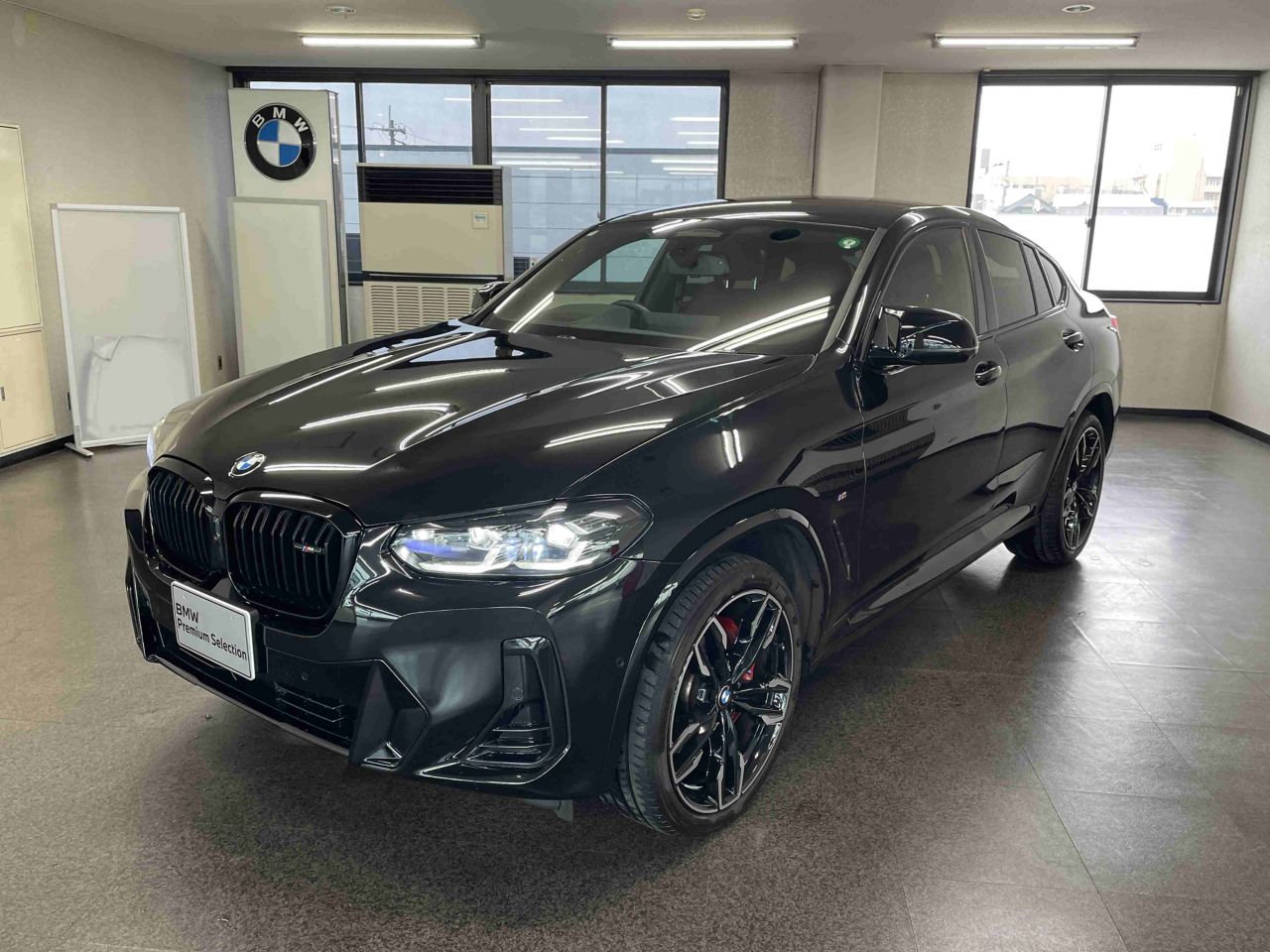 G02 X4 M40i RHD LCI