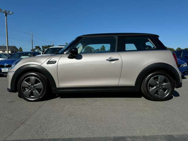 MINI Cooper F56 RHD