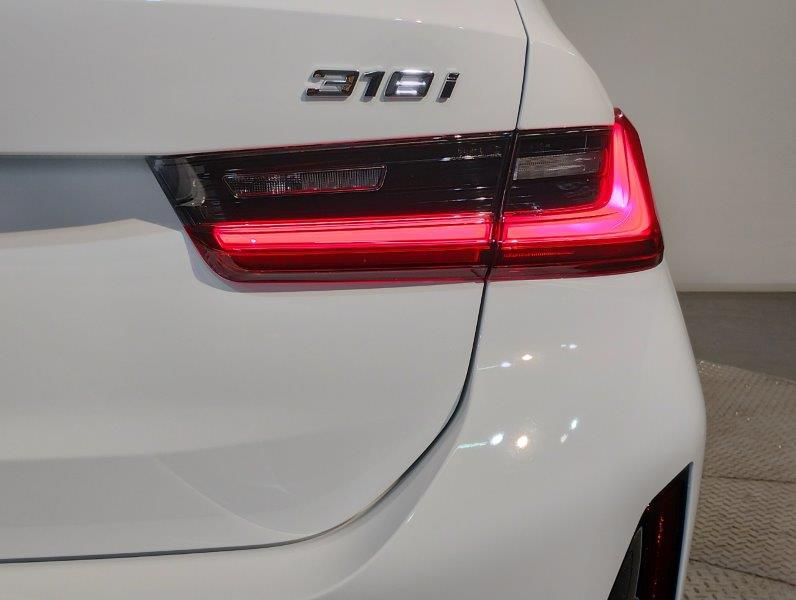 318i Touring RHD