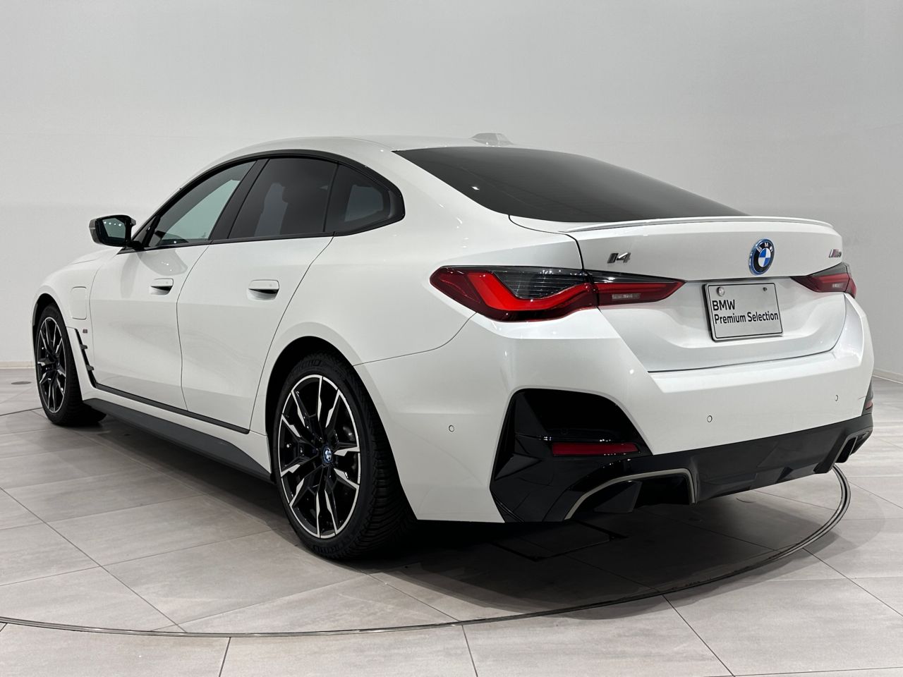 G26 i4 M50 RHD