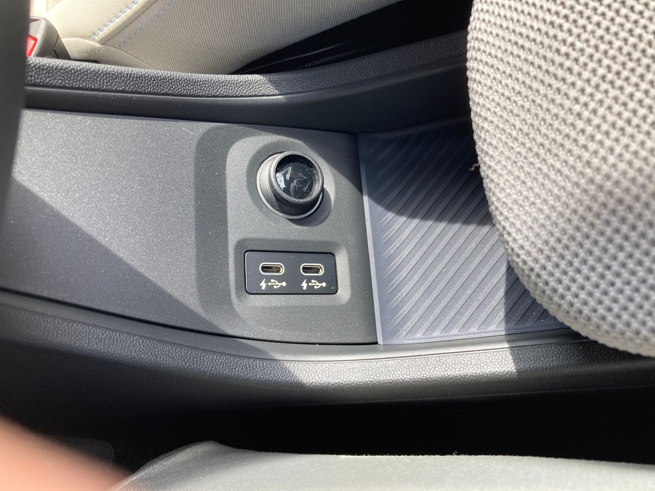 F66 MINI Cooper C 3Dr