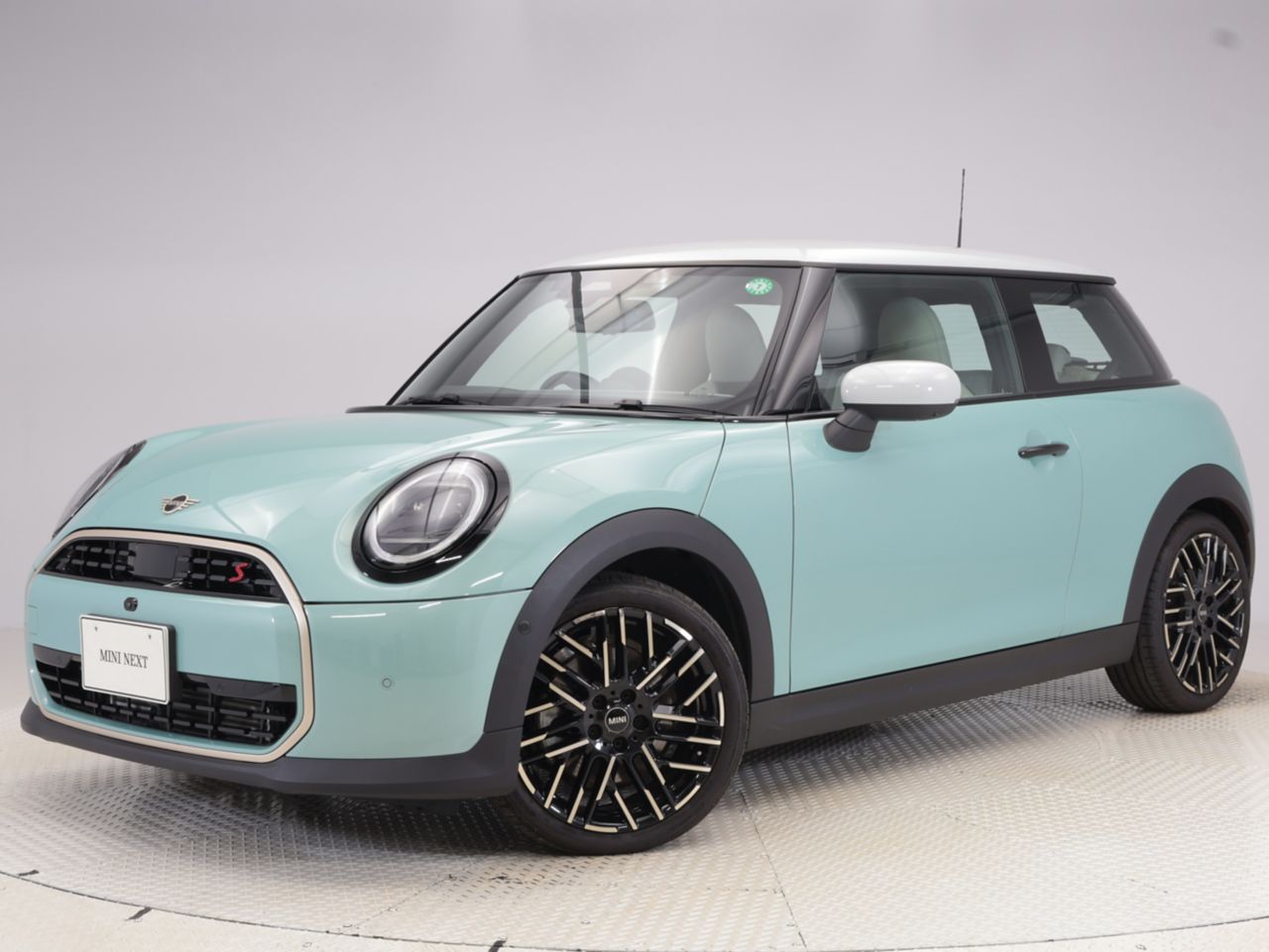 THE NEW MINI COOPER (3 DOOR) S