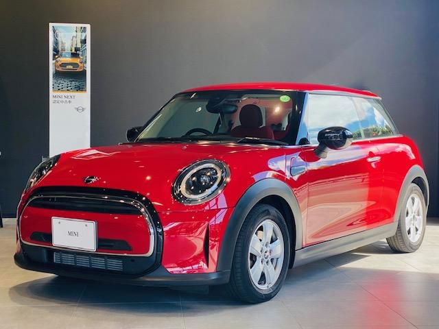 THE NEW MINI ONE 3 DOOR.