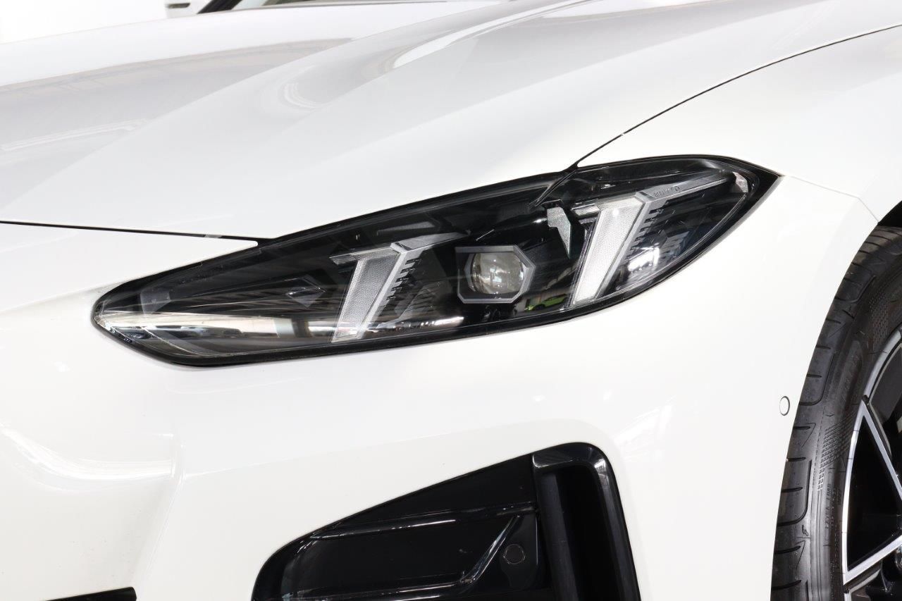 G** ***i G*** C**** ***