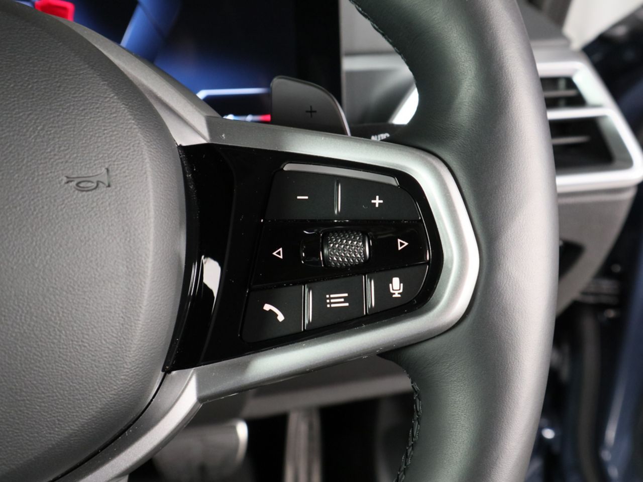 320d xDrive Berline RHD