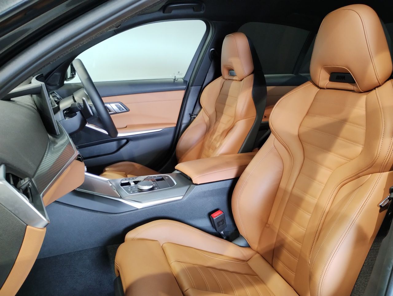 320d xDrive Berline RHD