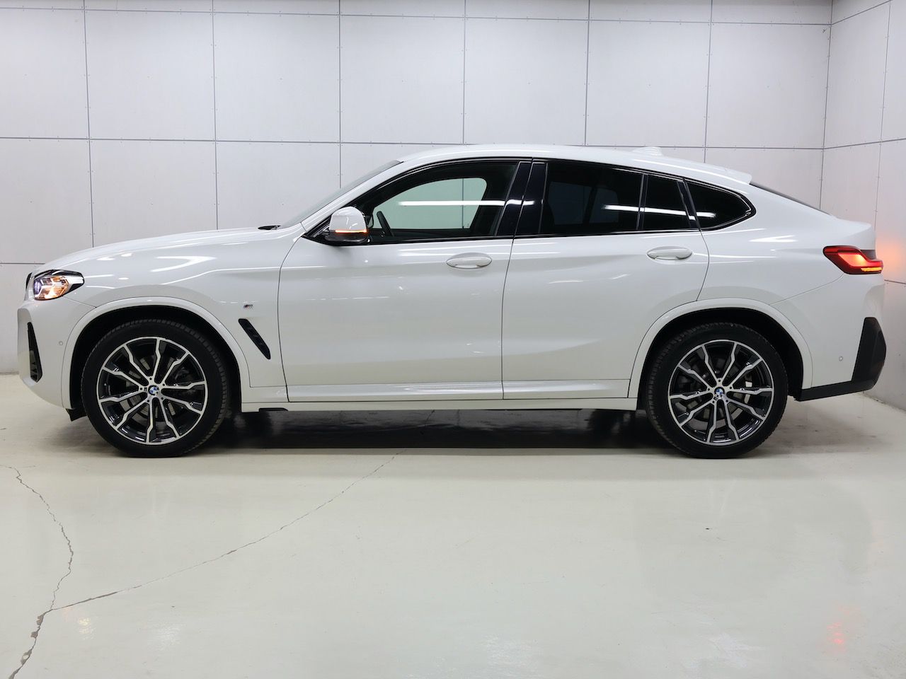 X4 xDrive20d RHD