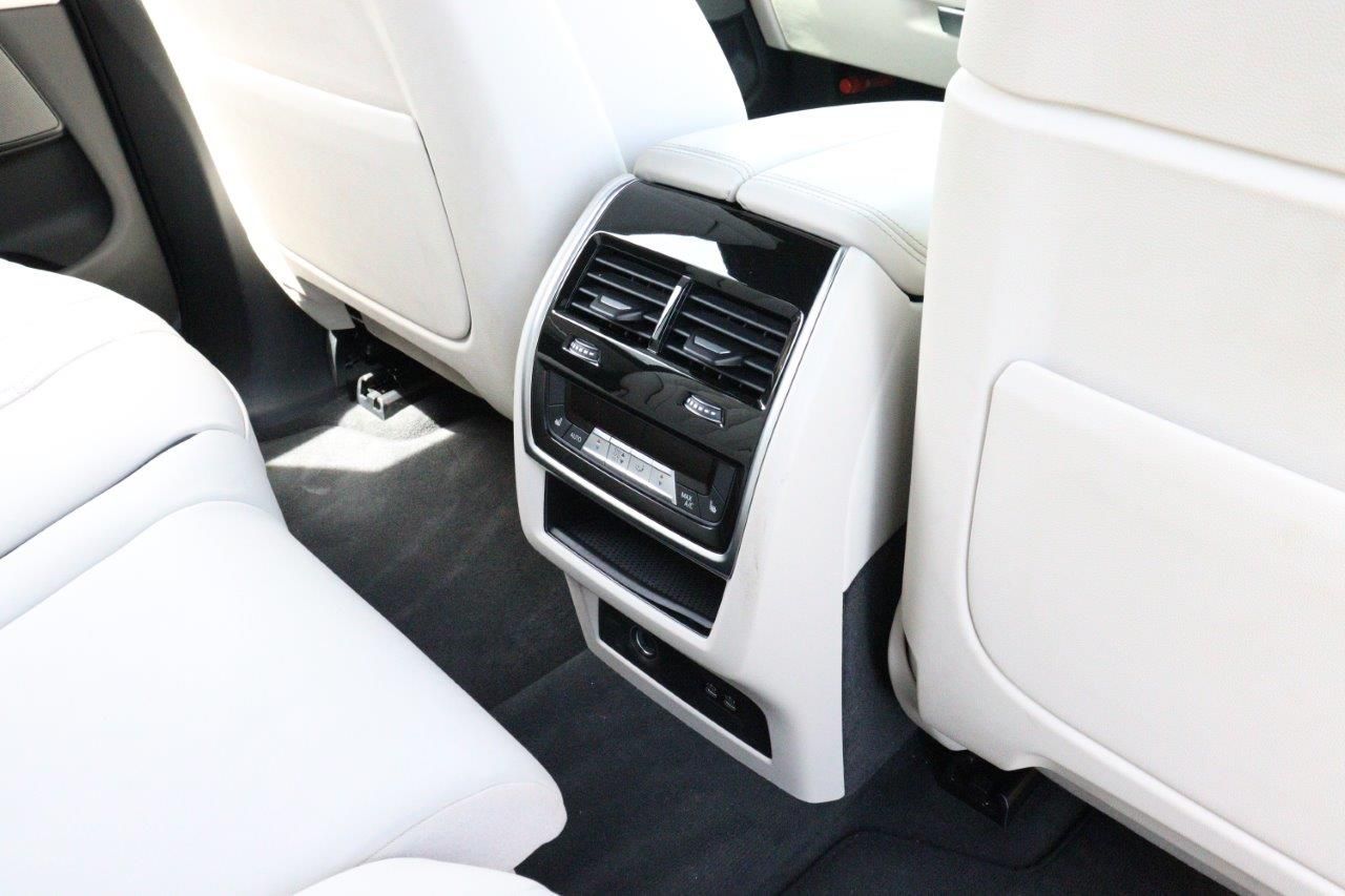 X5 xDrive40d RHD