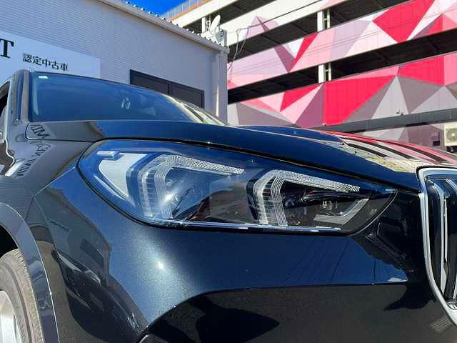 U11 iX1 xDrive30