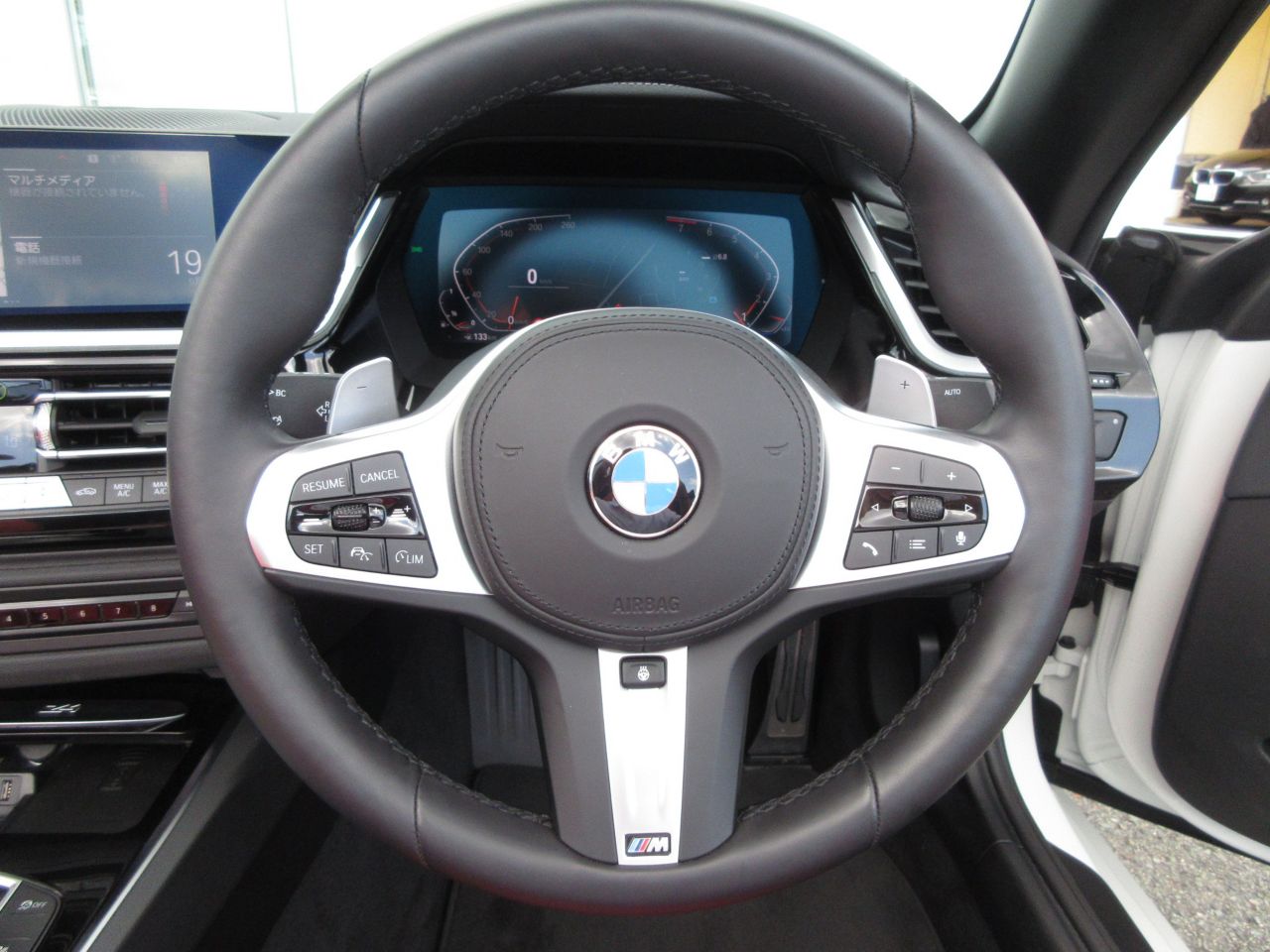 G29 z4 sDrive20i RHD