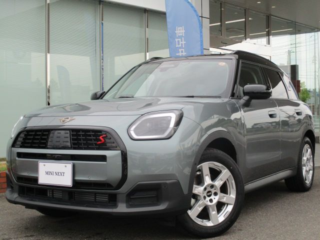 THE NEW ALL-ELECTRIC MINI COUNTRYMAN SE ALL4
